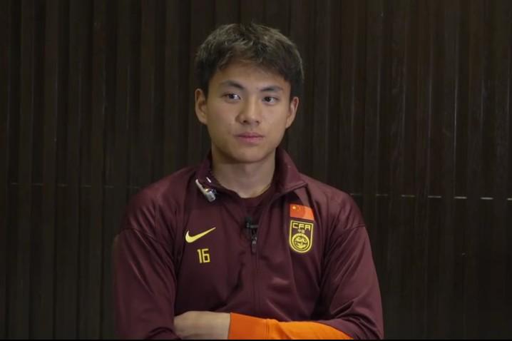 世界杯高清观看-李昊：成功需一步步脚踏实地，指挥防线是门将的本职工作